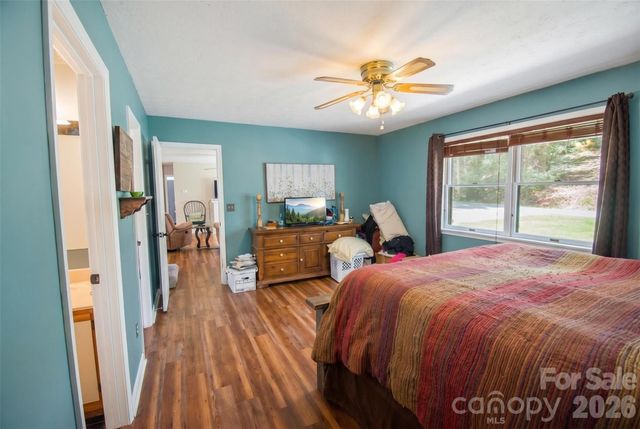 14 N Willow Wood Trail, Hendersonville, NC 28739