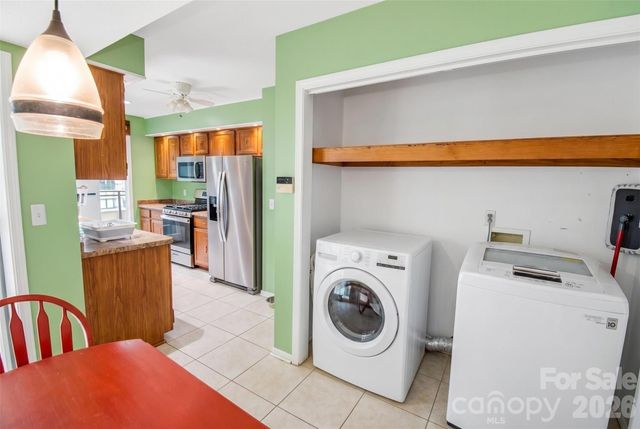 14 N Willow Wood Trail, Hendersonville, NC 28739