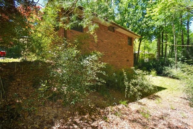 14 N Willow Wood Trail, Hendersonville, NC 28739