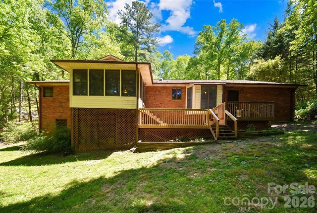 14 N Willow Wood Trail, Hendersonville, NC 28739