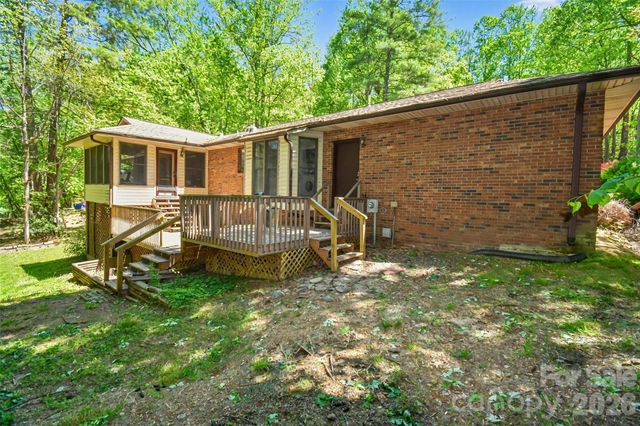 14 N Willow Wood Trail, Hendersonville, NC 28739