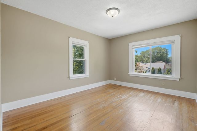 2111 MISSISSIPPI Avenue, Davenport, IA 52803