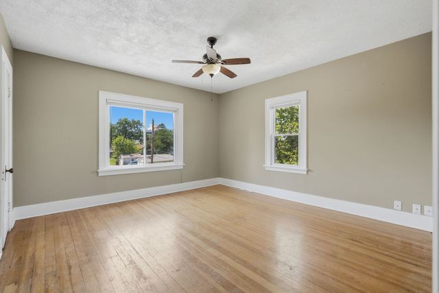 2111 MISSISSIPPI Avenue, Davenport, IA 52803