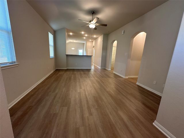 122 Tejas Village Parkway, Beasley, TX 77417