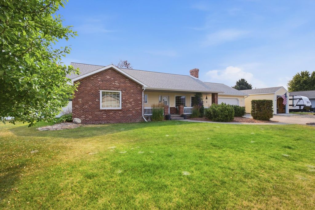 655 Pebble Drive, Kalispell, MT 59901 photo 2