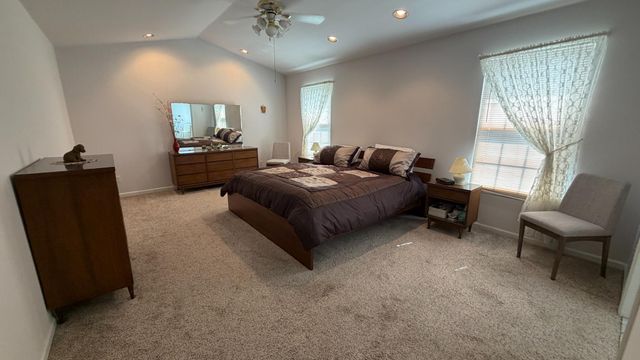 4 ACACIA AVE, Robbinsville, NJ 08691