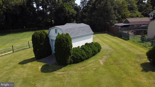 4 ACACIA AVE, Robbinsville, NJ 08691