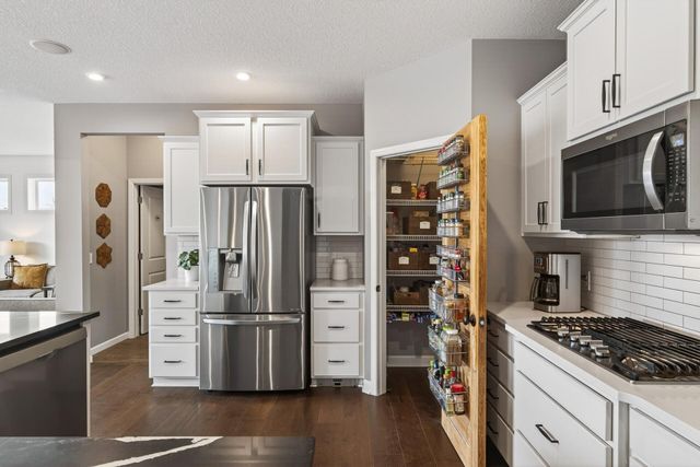 6911 Alvarado Lane N, Maple Grove, MN 55311