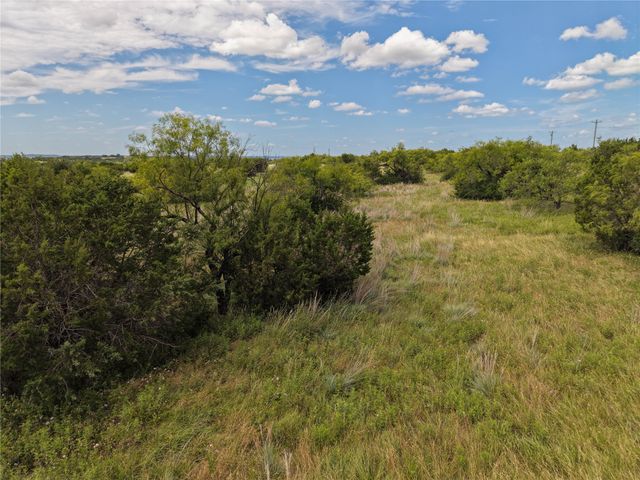 101 Gilmore Court, Lipan, TX 76462