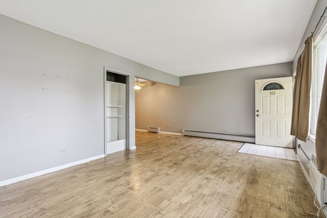 241 Northway Park Road 10, Machesney Park, IL 61115