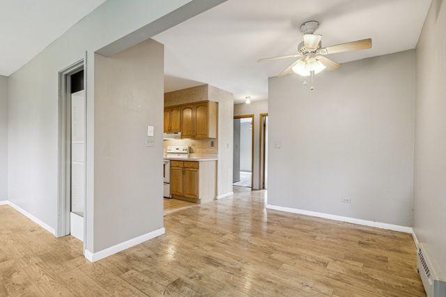 241 Northway Park Road 10, Machesney Park, IL 61115