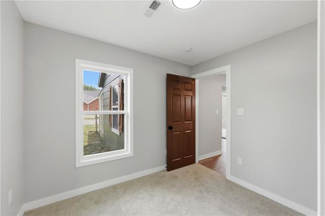 706 S Butler Drive, Harrisonville, MO 64701