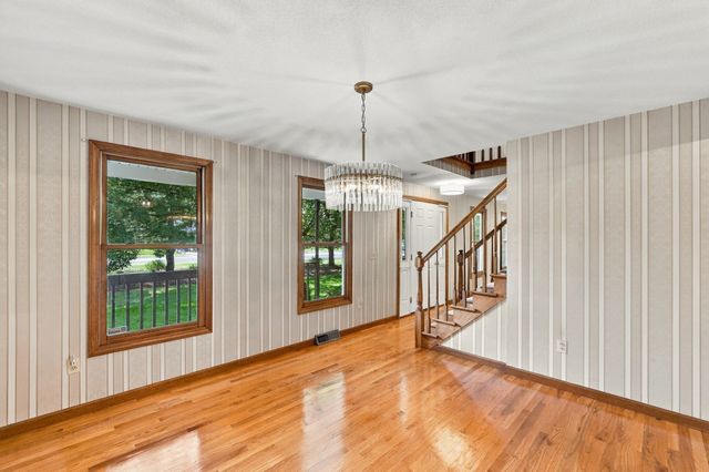 690 Converse Street, Longmeadow, MA 01106
