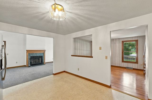690 Converse Street, Longmeadow, MA 01106