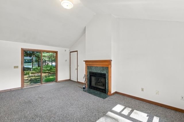 690 Converse Street, Longmeadow, MA 01106