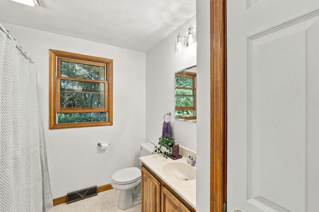 690 Converse Street, Longmeadow, MA 01106