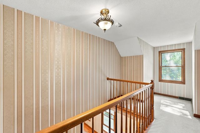 690 Converse Street, Longmeadow, MA 01106