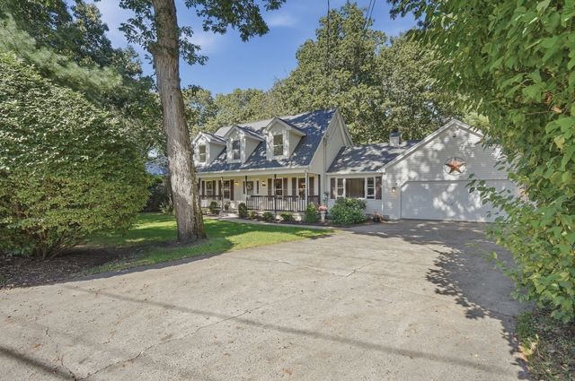 690 Converse Street, Longmeadow, MA 01106