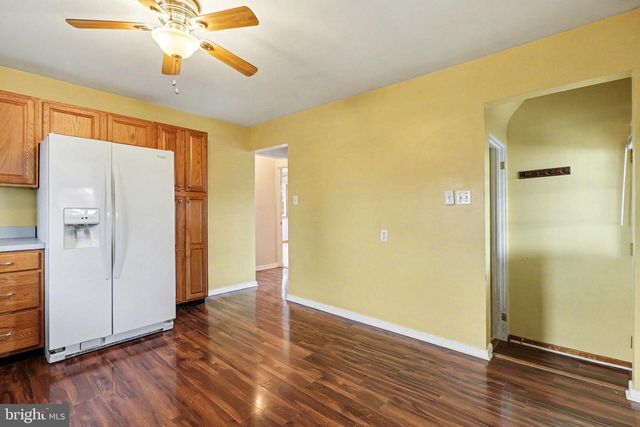 4926 COLORADO AVE, Harrisburg, PA 17109