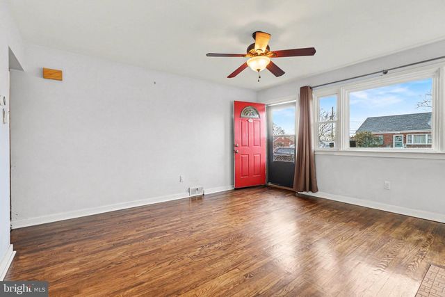 4926 COLORADO AVE, Harrisburg, PA 17109