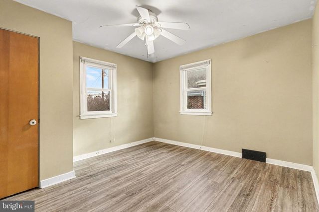 4926 COLORADO AVE, Harrisburg, PA 17109