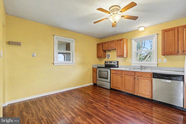 4926 COLORADO AVE, Harrisburg, PA 17109