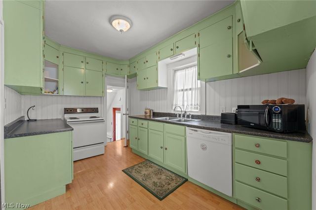 718 E Highland Avenue, Ravenna, OH 44266