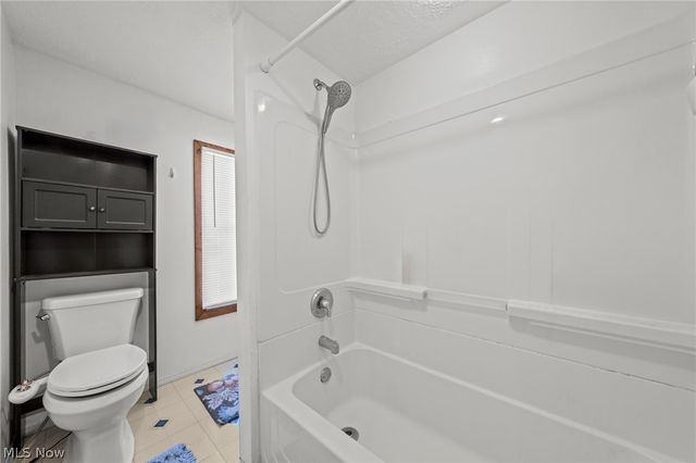 718 E Highland Avenue, Ravenna, OH 44266