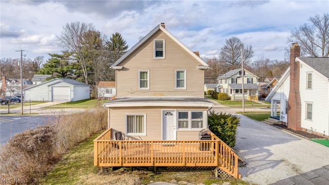 718 E Highland Avenue, Ravenna, OH 44266