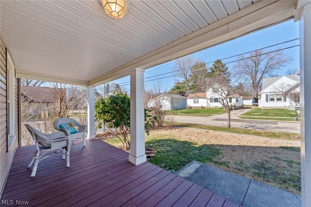 718 E Highland Avenue, Ravenna, OH 44266