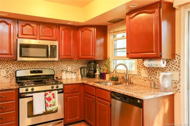 431 Glenbrook Road 3, Stamford, CT 06906