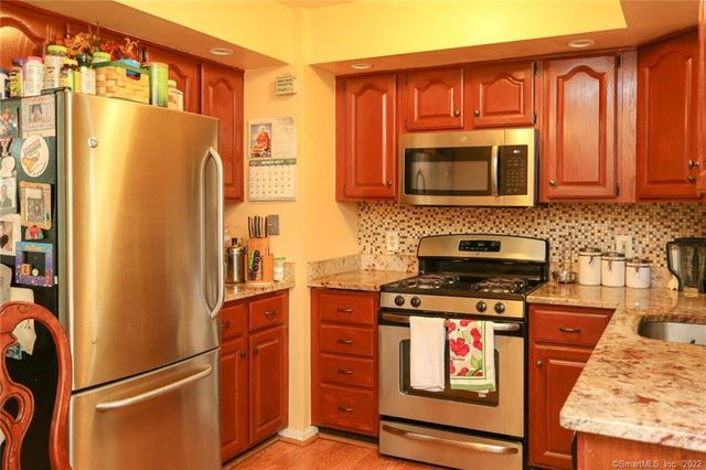 431 Glenbrook Road 3, Stamford, CT 06906