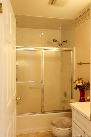 431 Glenbrook Road 3, Stamford, CT 06906