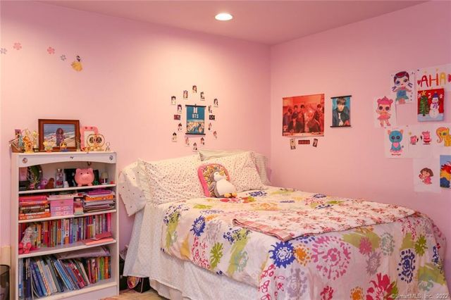 431 Glenbrook Road 3, Stamford, CT 06906