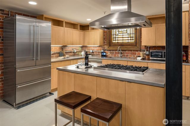 1845 16th Avenue, Seattle, WA 98122