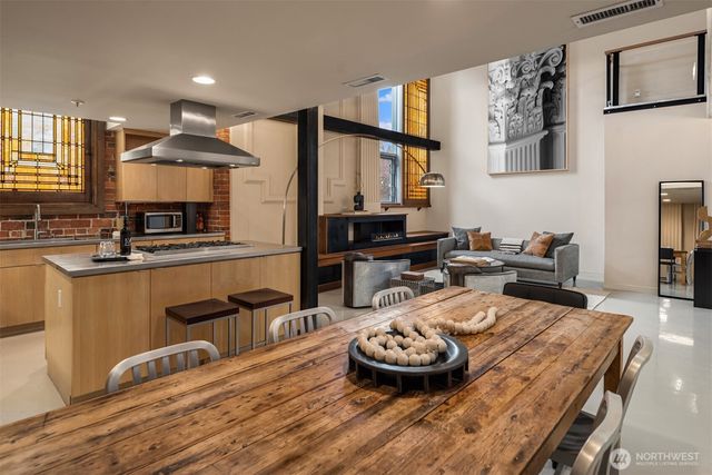 1845 16th Avenue, Seattle, WA 98122