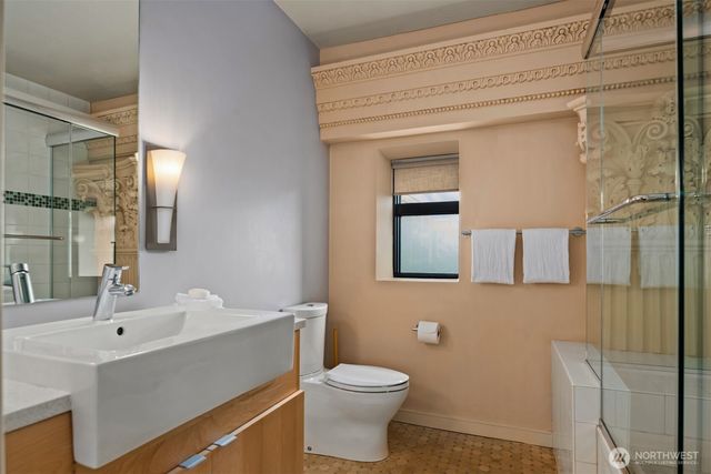 1845 16th Avenue, Seattle, WA 98122