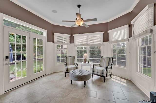 9123 Curry Ln, Clarence, NY 14032