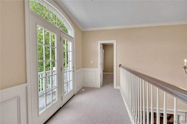 9123 Curry Ln, Clarence, NY 14032