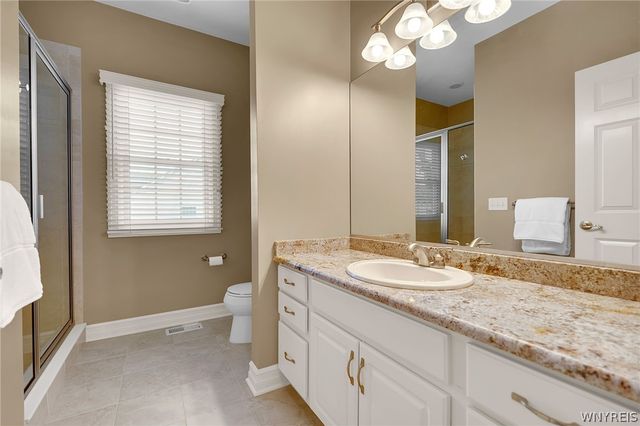9123 Curry Ln, Clarence, NY 14032
