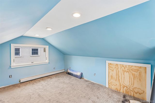 123 Stratford Avenue, Williston Park, NY 11596