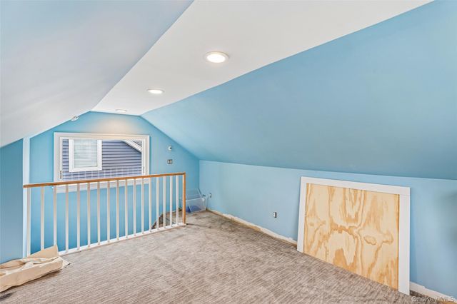 123 Stratford Avenue, Williston Park, NY 11596