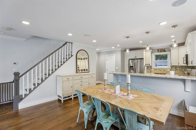 123 Stratford Avenue, Williston Park, NY 11596