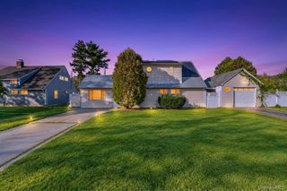 11 Petal Lane, Hicksville, NY 11801