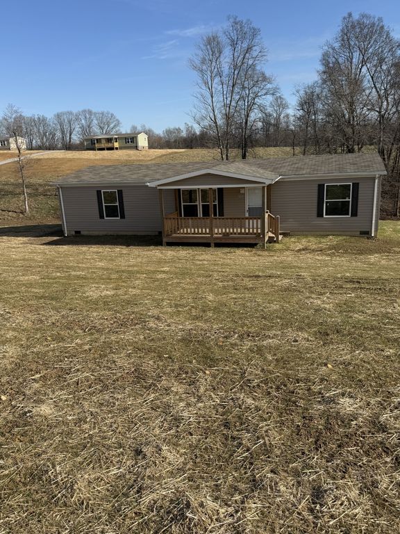 9494 Sunrise Road, Red Boiling Springs, TN 37150