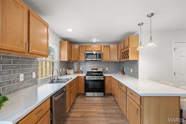 6028 Clemens Avenue, St Louis, MO 63112
