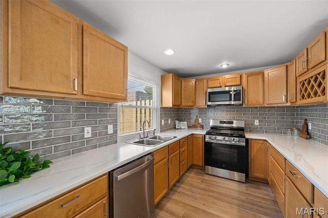 6028 Clemens Avenue, St Louis, MO 63112