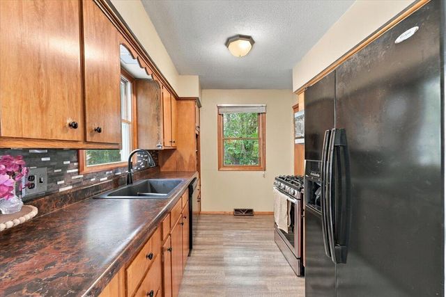 139 HAPPY HOLLOW Boulevard, Council Bluffs, IA 51503