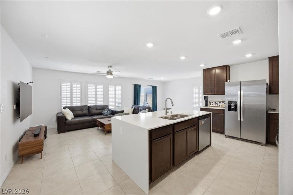 8724 Crestwood Hills Street, Las Vegas, NV 89113 — photo 2