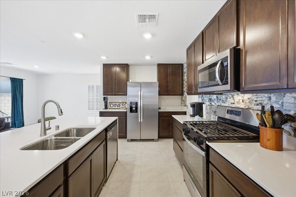 8724 Crestwood Hills Street, Las Vegas, NV 89113 — photo 3